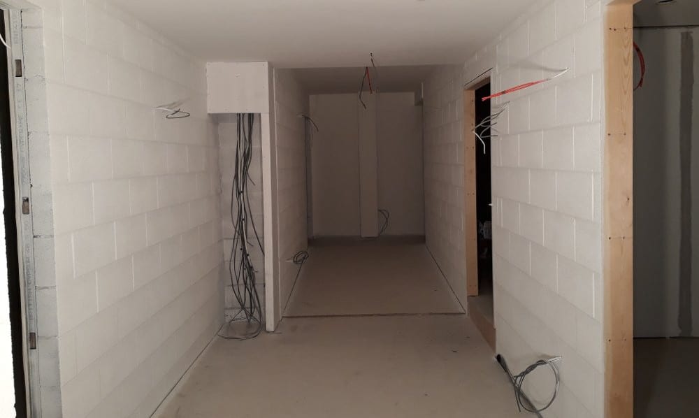We've done lots of painting in the float centre, here is the newly white corridor.